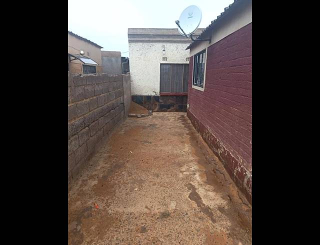 1 BEDROOM HOUSE FOR SALE IN TSHEPISONG